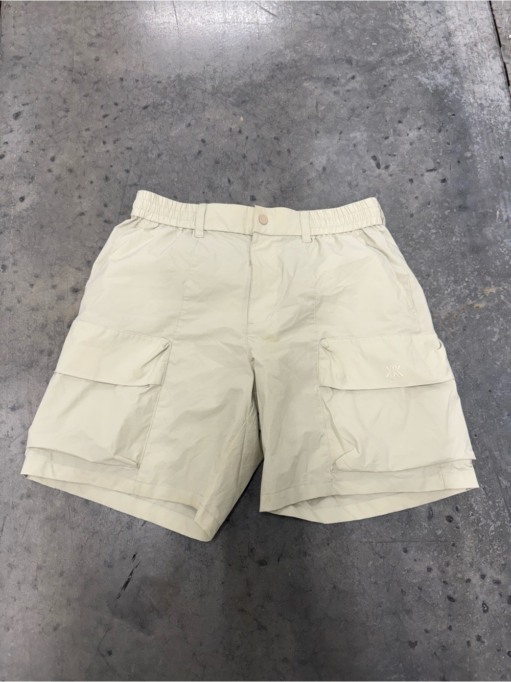 Kith Cargo Shorts Small